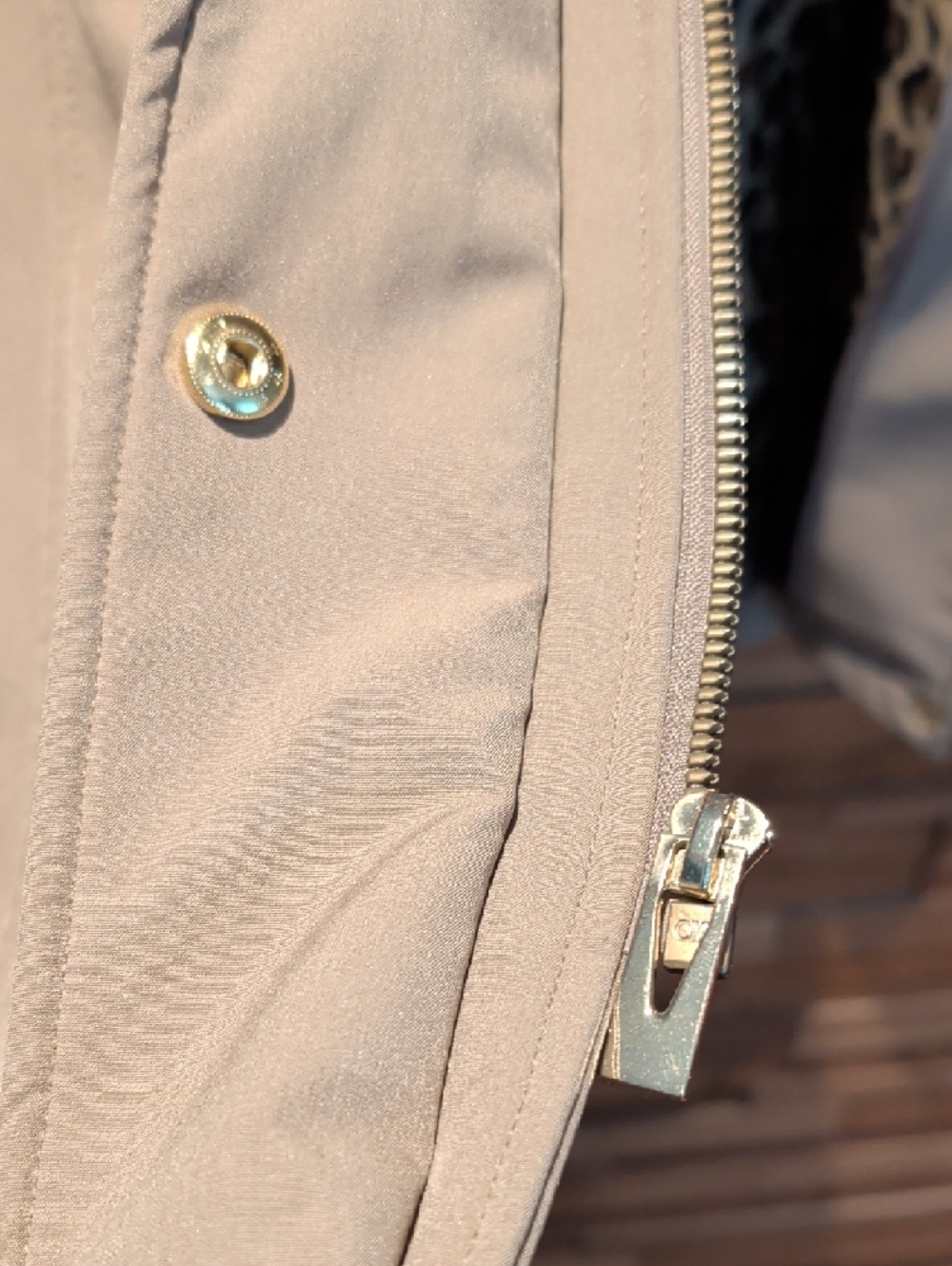 Via Spiga Camel Hooded Trench Coat with Leopard Lining - Picture 14 of 15